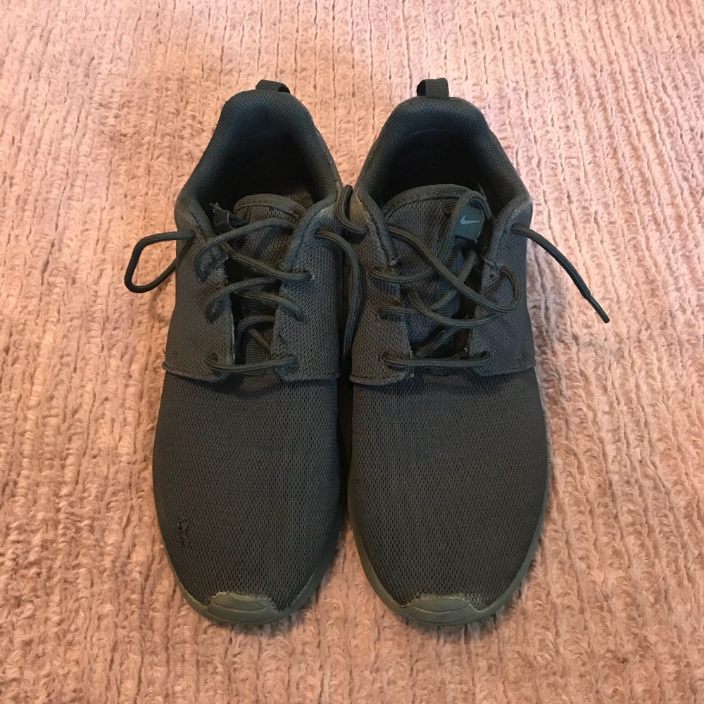 nike rosche all black - Picture 2 of 3